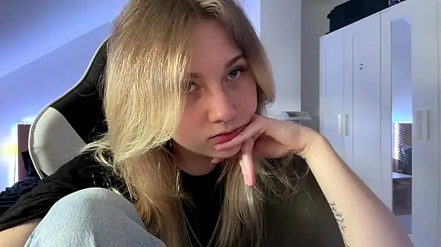 tutsicutie webcam