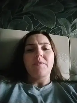SweetyMommy77 live cam on StripChat