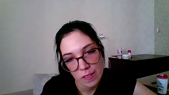 DolorisHowle webcam