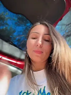 Wonder_Kari webcam