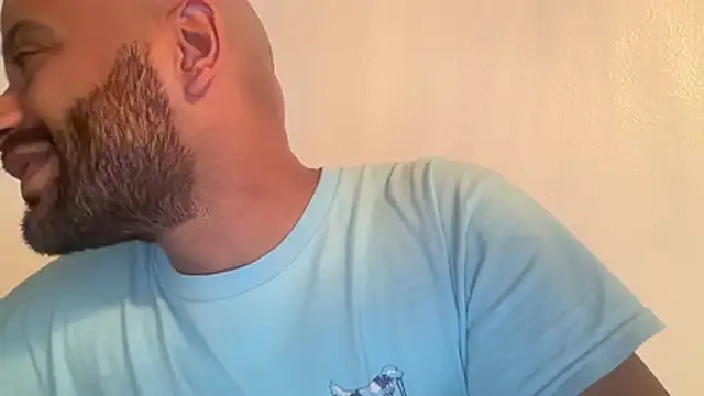 genghisadonis live cam on StripChat