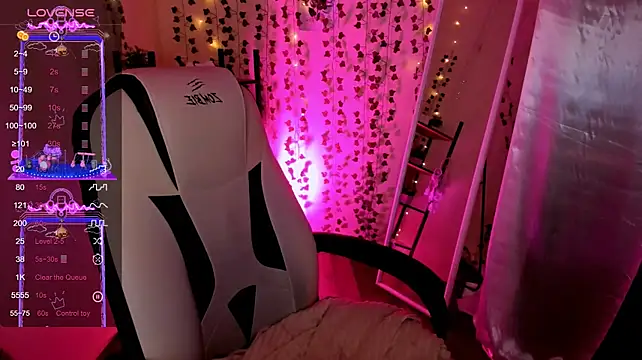 AnyaTaylor_