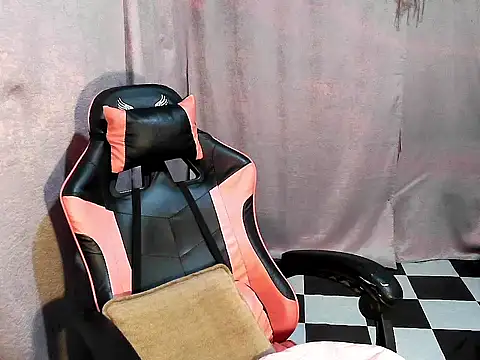 BrendaMore webcam