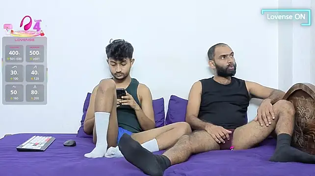 DesiDaddyandSon webcam