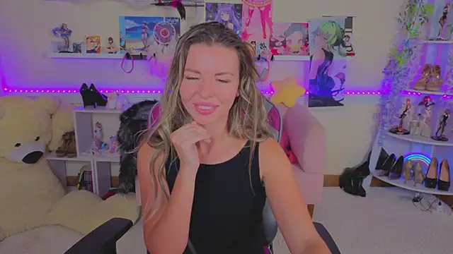 Real_Tini webcam