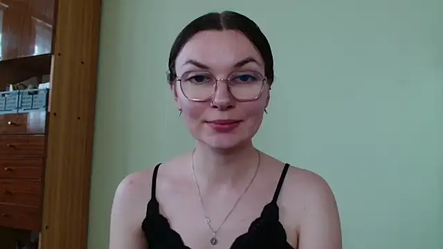 LooveELLYx webcam