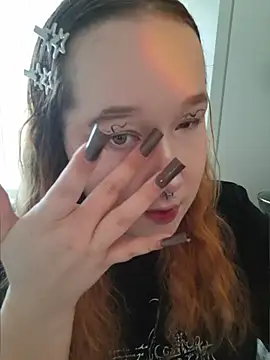 FionaDior webcam