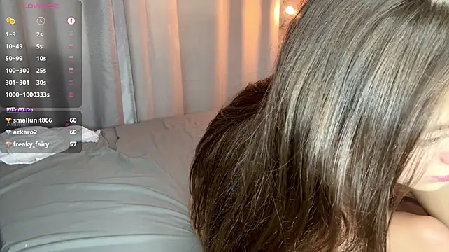 LoraDavi live cam preview
