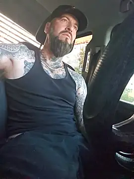 Beardedtattood webcam