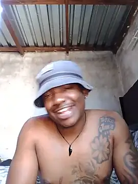 hugecurveD webcam