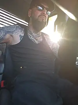 Beardedtattood webcam