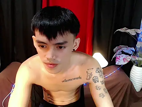 urhunky_boy webcam