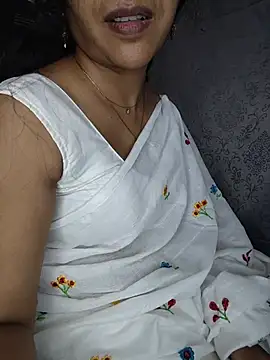 Cute-Smiely-Queen-Telugu webcam