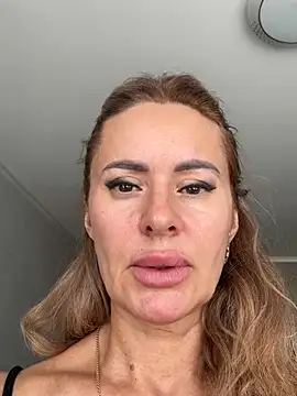 Tania201243 webcam