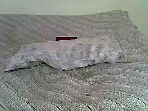 Prettybaddie01 webcam