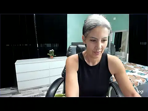 LexxxyDiamond webcam