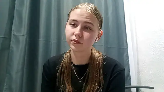 AnnettaHosaka webcam