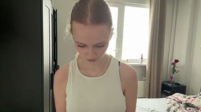 HelenaSuto webcam