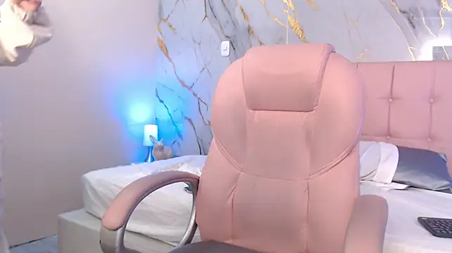 NikaVossx webcam