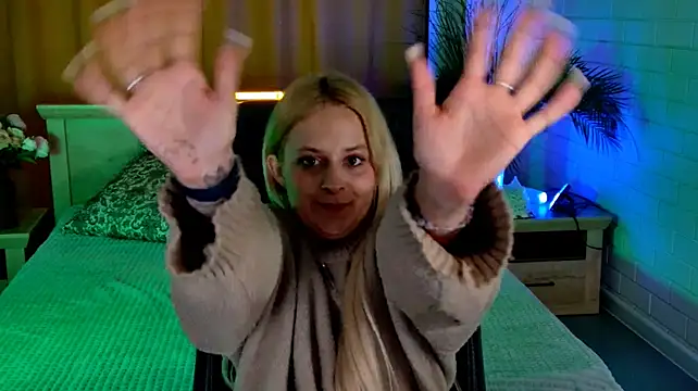 LiaDeyn webcam