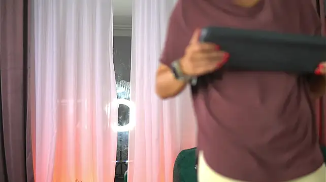 KellyMathews webcam