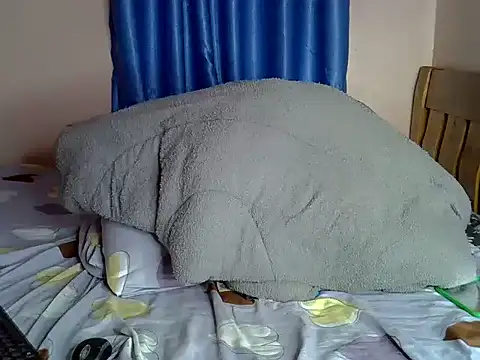 sweet_rozie webcam