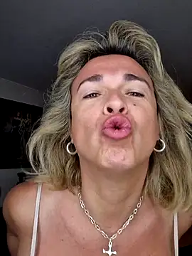 Mia_castagnet69 webcam