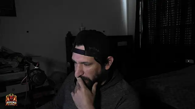 DevilPup75_ webcam