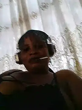 JuicyHoney_01 webcam