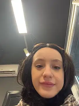 MiyaMimia webcam