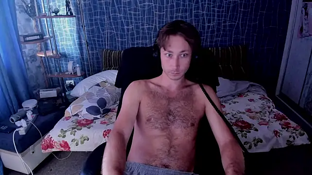 CuteBoy228 webcam