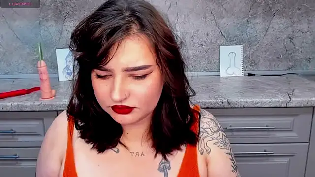 NikkiSummer webcam