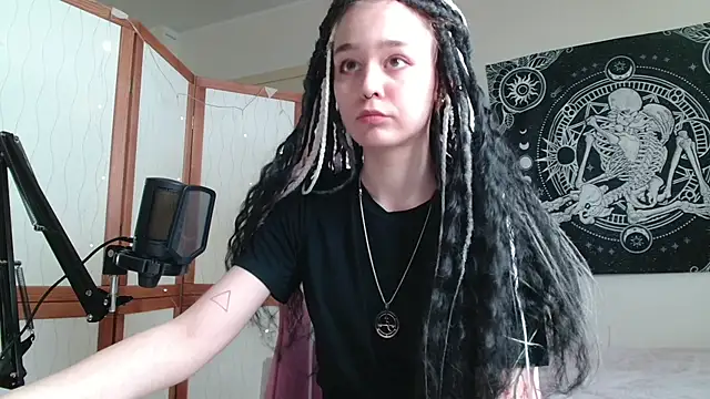 Mysterious_Toy webcam