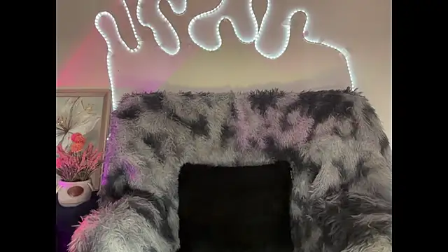 Slutty_Lauraxx webcam