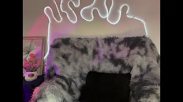 Slutty_Lauraxx