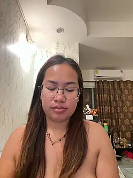 Ponthip webcam