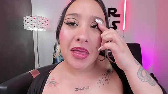 miss_danika webcam