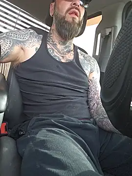 Beardedtattood webcam