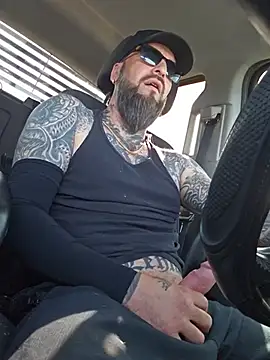 Beardedtattood webcam