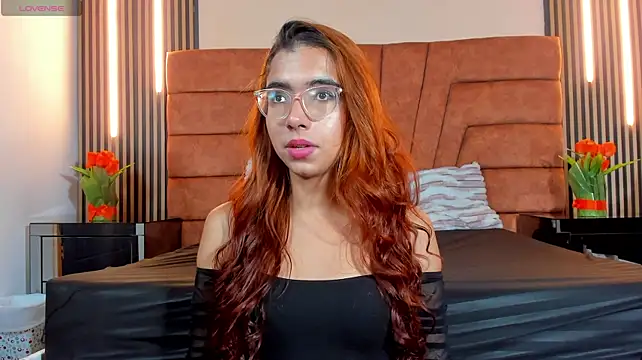 Sara_saaennz webcam