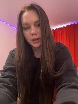 Marylallka5 live cam on StripChat
