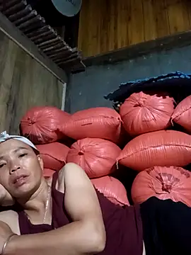 Lazzilove99_ webcam