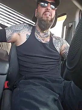 Beardedtattood webcam