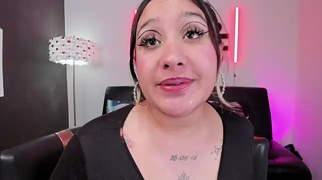 miss_danika webcam