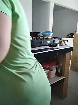 MiaBloom0 webcam