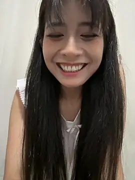 yiyiya520 webcam