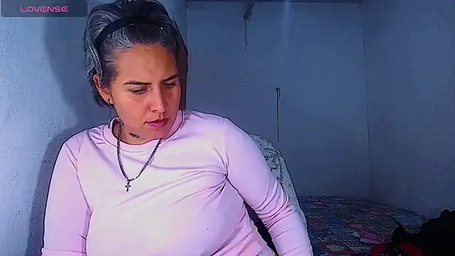 Yessi_rousse webcam