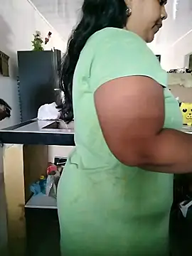 MiaBloom0 webcam