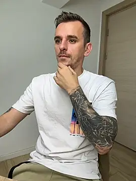 huge_cock22cm (Ask my age) - Let's have fun