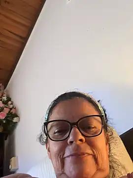 sharongirl07 (F mature) - Show squirt